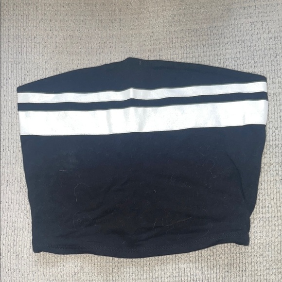 Black and White Crop Top with Bold Stripe Design - Picture 1 of 3
